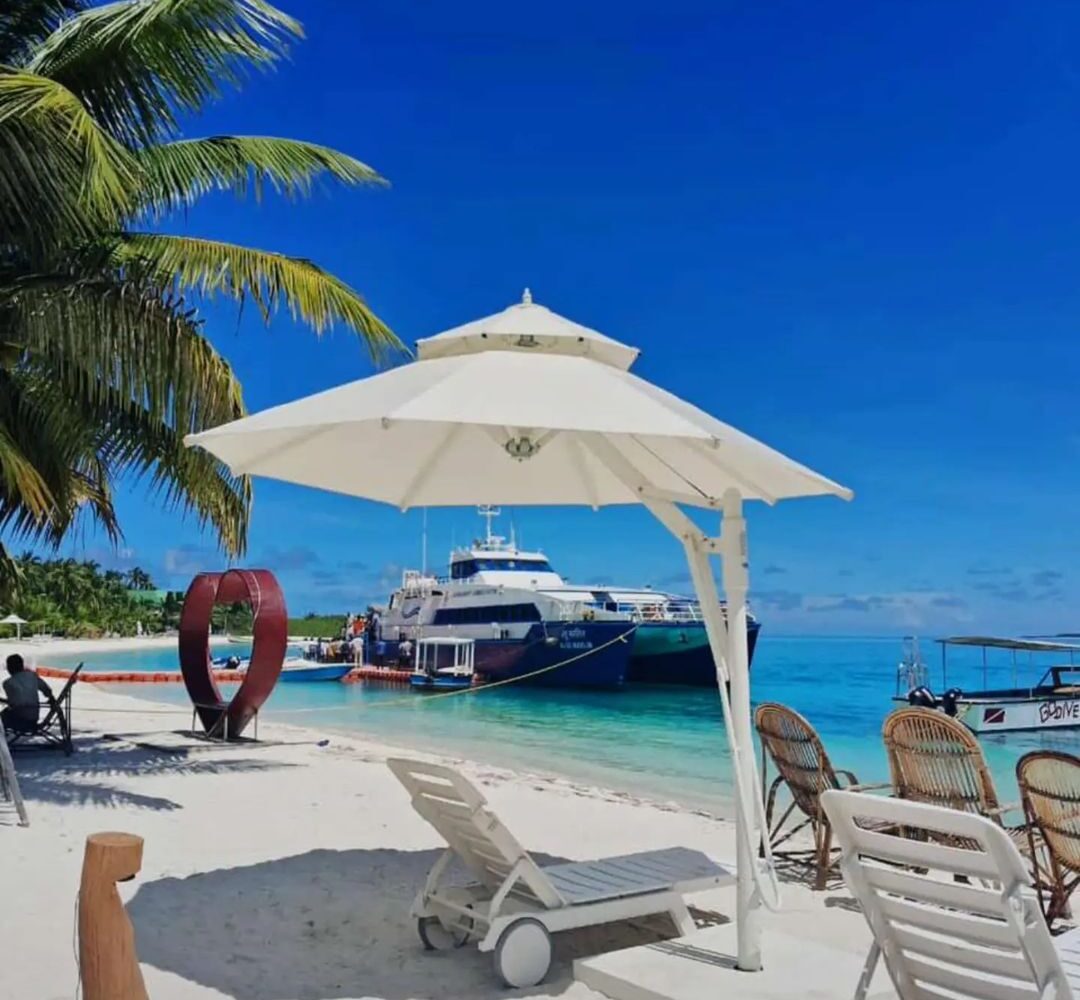 Bluemerlin HSC at Bangaram Island